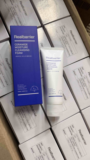 Увлажняющая крем‑пенка для умывания «Ceramide Moisture Cleansing Foam»