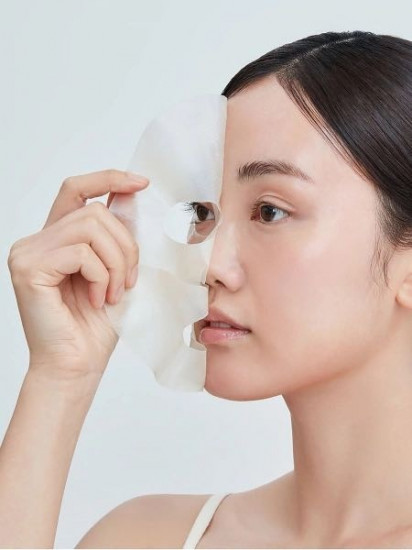 Маска для лица гидрогелевая «Retiniol Pore Tightening Serum Gel Mask»