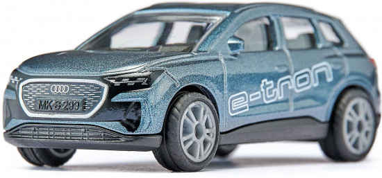 Машина «Audi Q4 e-tron»