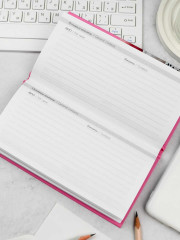 Еженедельник недатированный «Три коня» - Фото 2