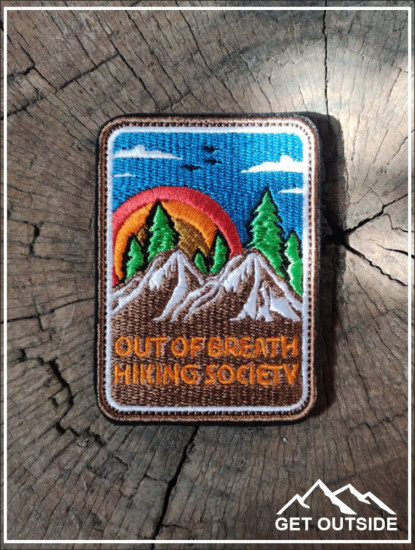 Шеврон «Out of breath hiking society. Там, где захватывает дух»