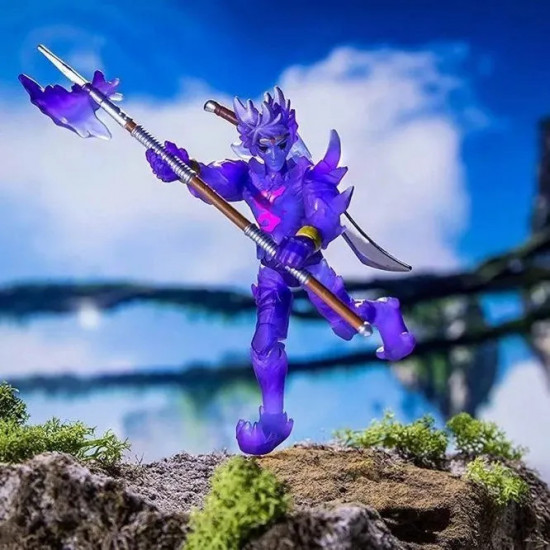 Фигурка с аксессуарами «Crystello the Crystal God»