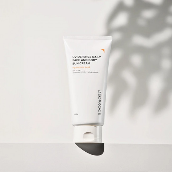 Крем для лица и тела солнцезащитный «UV Defence Daily Face And Body Sun Cream» SPF30 PA++