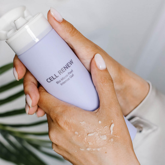 Пилинг-гель для лица глубокоочищающий «Cell Renew Bio Micro Peel Intense Gel»