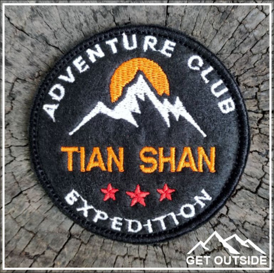 Шеврон «Tian Shan adventure club. Клуб приключений Тянь-Шань»